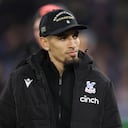 Daniel Muñoz se estrenó con derrota en Crystal Palace.