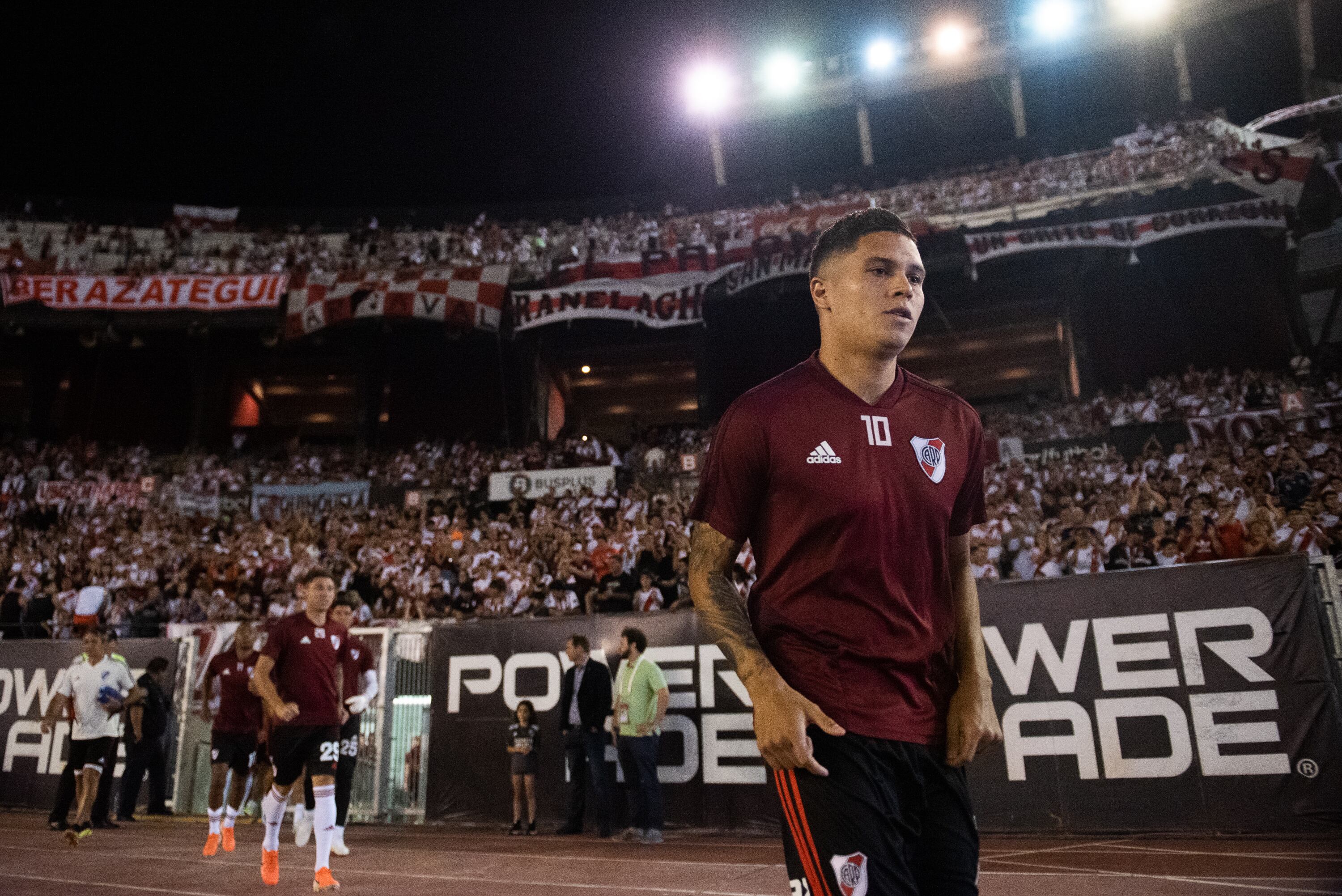 Juan Fernando Quintero of River Plate before the match between River Plate and San Lorenzo as part of Superliga 2019/20 at Estadio Monumental Antonio Vespucio Liberti on December 8, 2019 in Buenos Aires, Argentina.  (Photo by Manuel Cortina/NurPhoto via Getty Images)