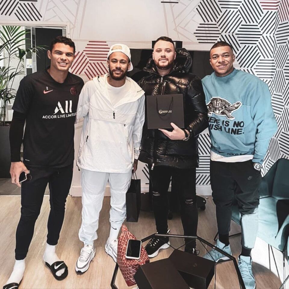 iDesign Gold con jugadores del PSG.