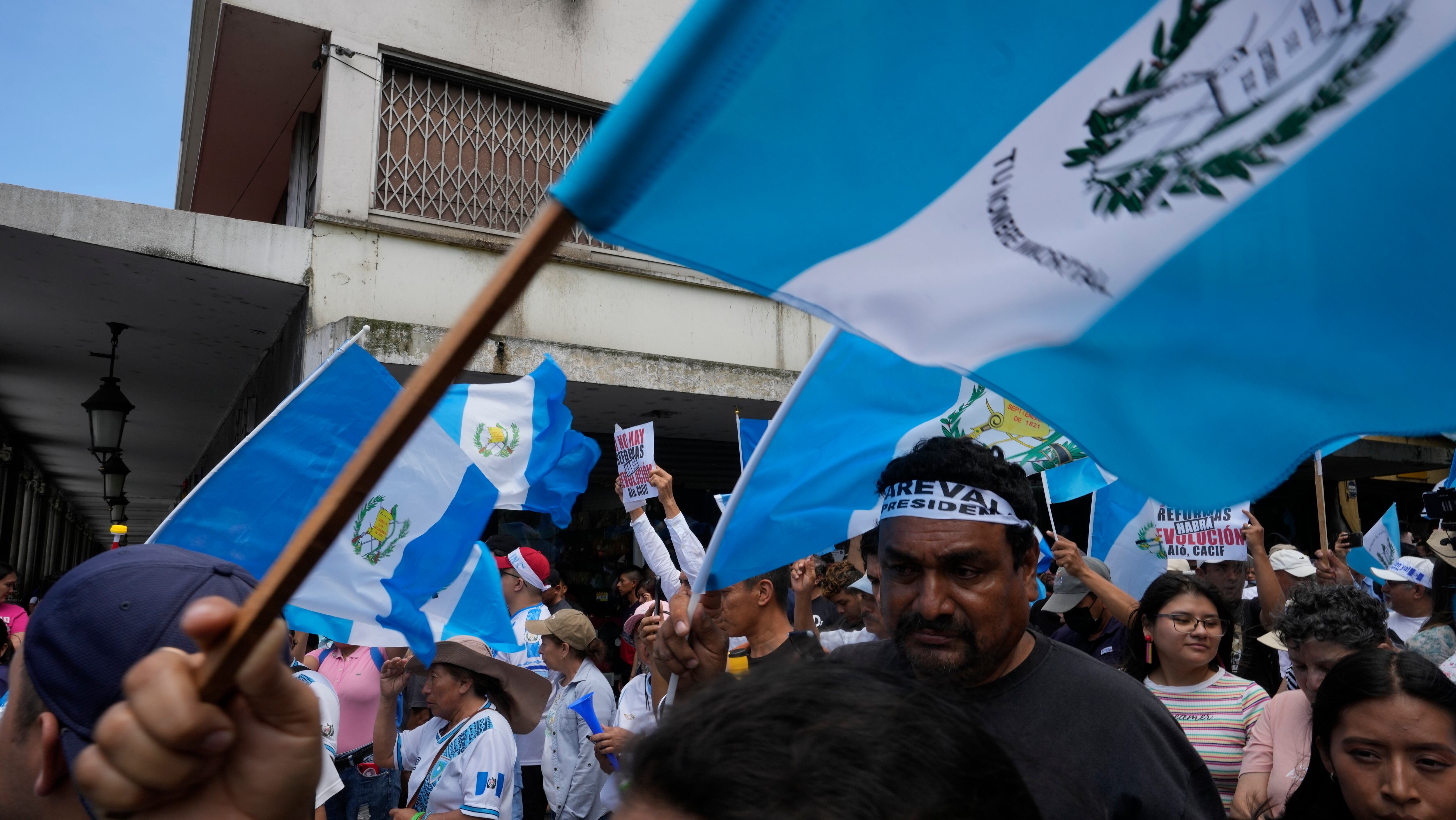 Guatemala: piden renuncia de fiscal general por interferir en proceso electoral