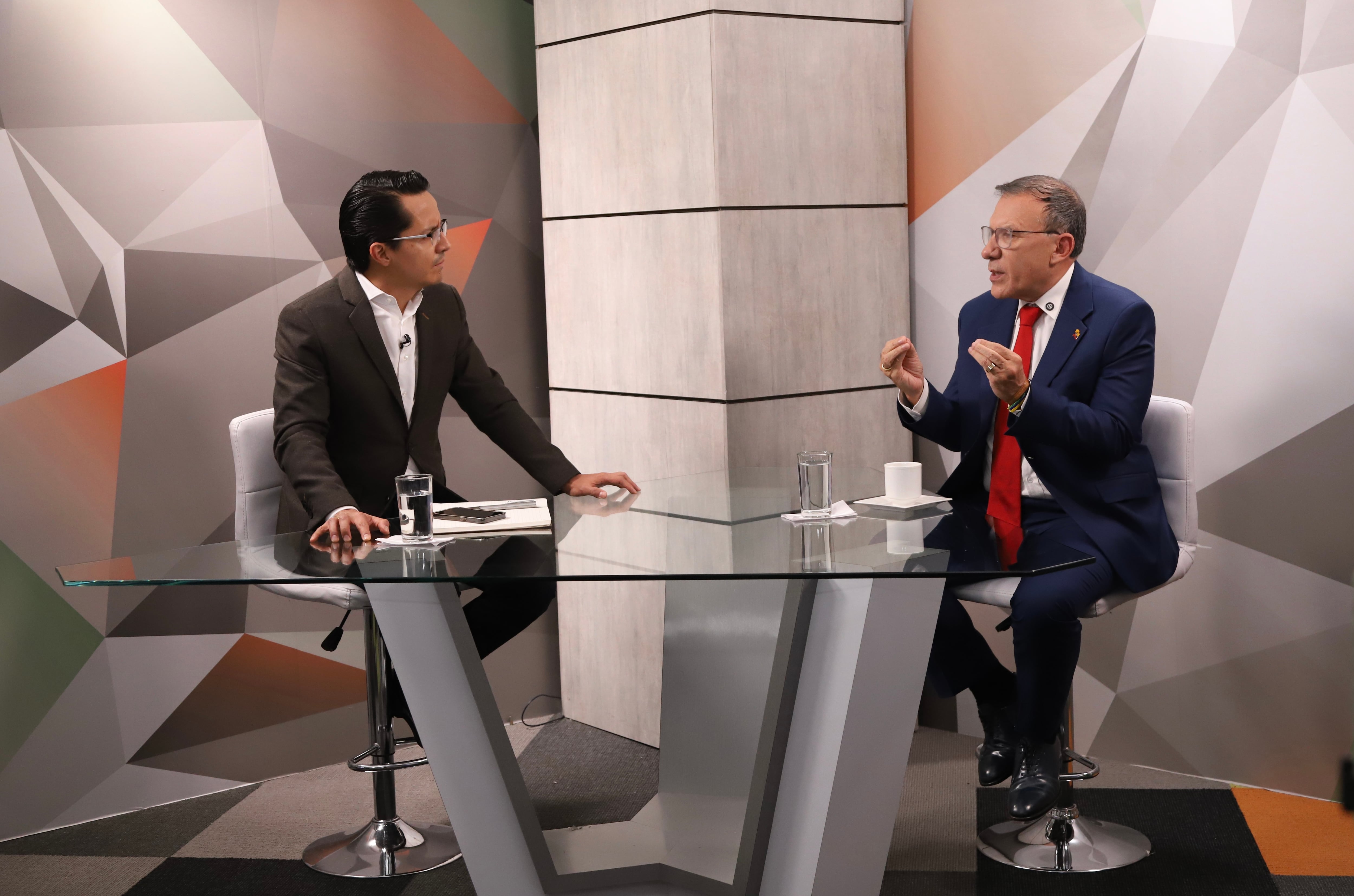 El Debate entrevista de Yesid Lancheros al precandidato presidencial Roy Barreras.