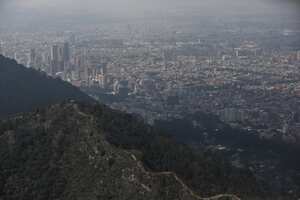 Una gigantesca operación que requiere la mayor coordinación para dirigir los helicópteros por primera vez la Fuerza Aérea Colombiana, aviación del Ejército Nacional, Policia Nacional, Bomberos y helicópteros de Helistar unen esfuerzos para contrarrestar desde el aire esta conflagración.