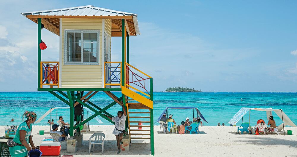 Según el Banco de la República, la generación de divisas del turismo en el  primer semestre del año, llegó a  3.207,5 millones de dólares.