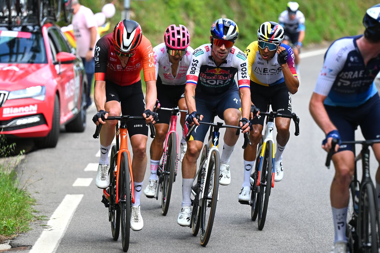 Egan Bernal se metió en la fiesta de la montaña de la etapa 15