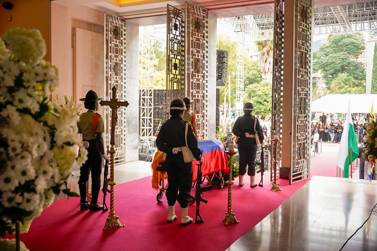 Medellín despide a Fernando Botero.