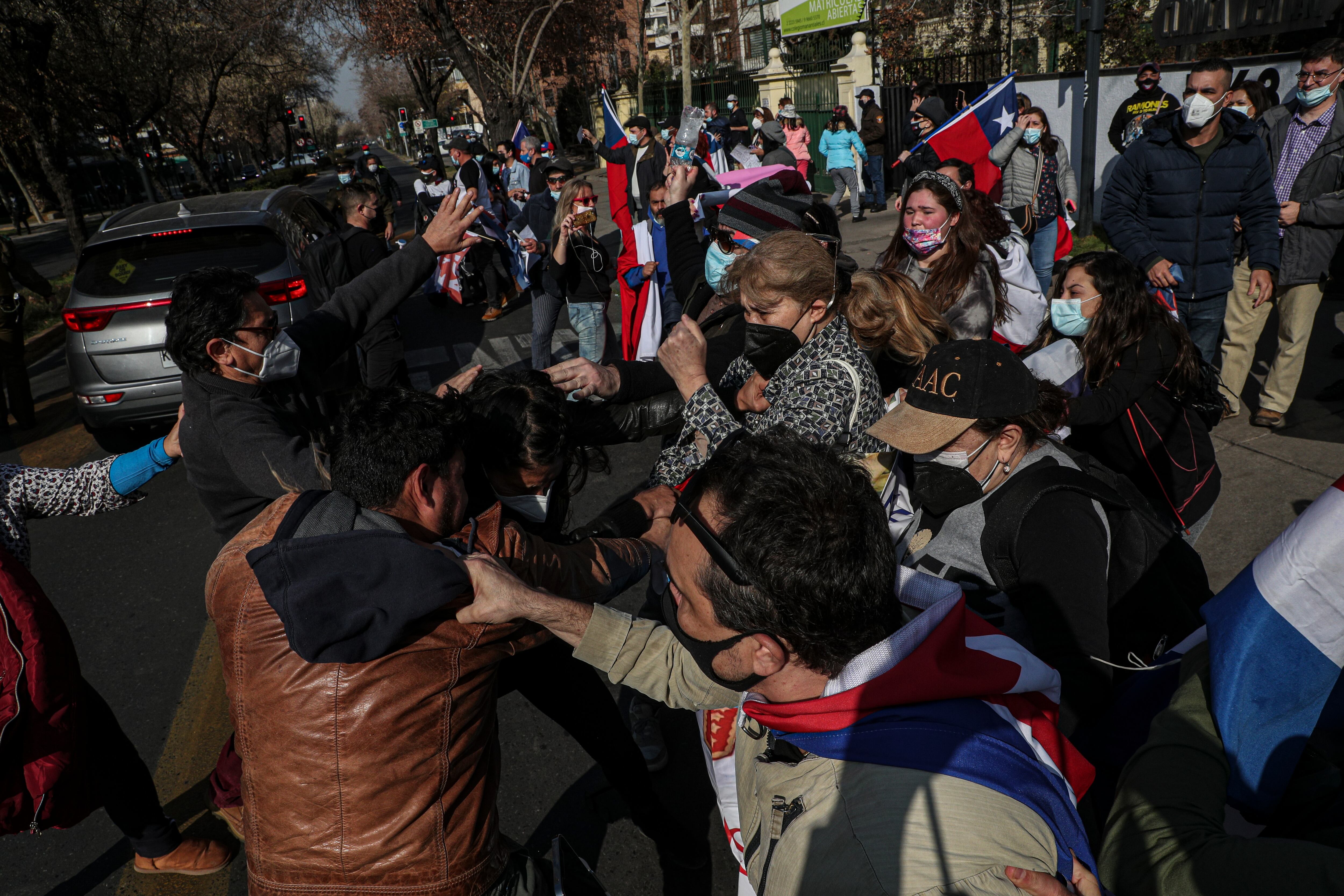 Cubanos muestran “decepción” por la falta de acciones de Biden