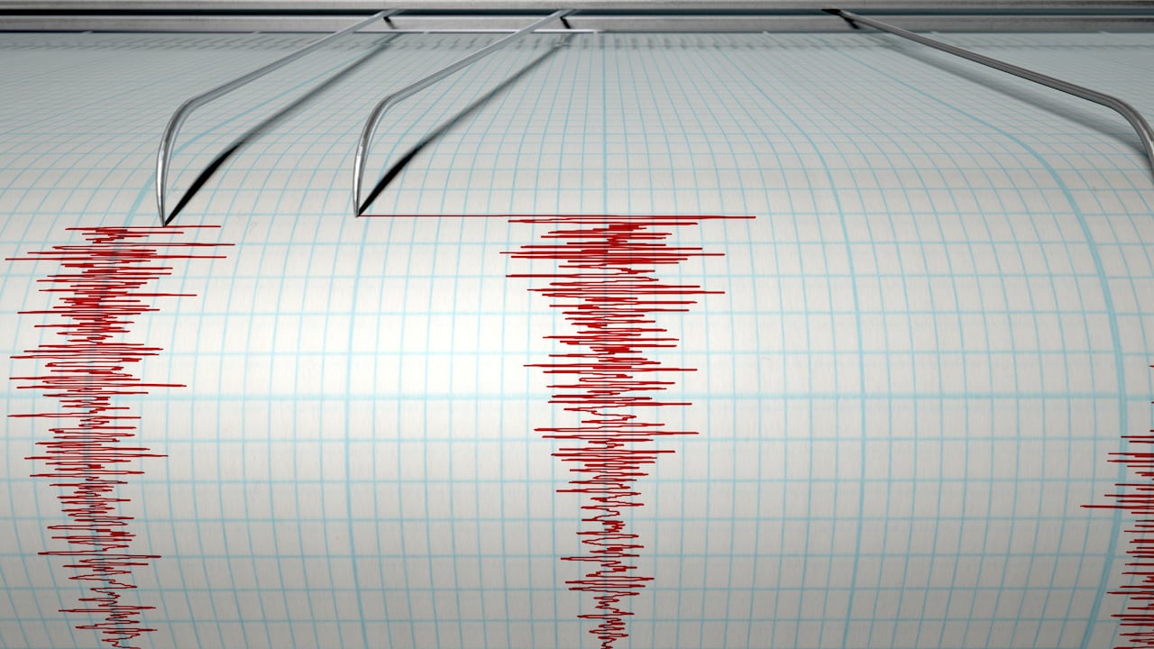 La mañana del domingo 19 de mayo trae consigo una actividad sísmica notable en Estados Unidos, con varios temblores que han despertado la atención del público. Los datos actualizados ofrecen una perspectiva clara sobre la ubicación y la intensidad de estos sismos.