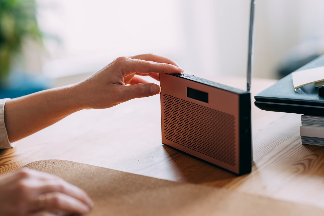 Los radios emiten señales que interfieren con las ondas de los router WiFi.