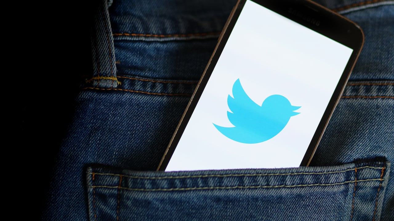 La compañía explicó que esta nueva función está pensada para activistas, periodistas, músicos, curadores de contenido, escritores, jugadores, entusiastas de la astrología, expertos en cuidado de la piel y belleza, comediantes, expertos en deportes de fantasía, entre otros. (Ilustración fotográfica de Filip Radwanski / SOPA Images / LightRocket a través de Getty Images)