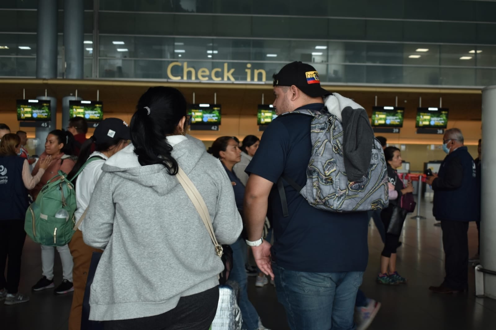 Crisis de pasajeros en el aeropuerto El Dorado