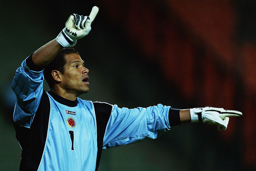 ST.ETIENNE - JUNE 22: Oscar Cordoba of Colombia signals to a team mate during the Confederation Cup Group A match between Japan and Colombia on June 22, 2003 at the Stade Geoffroy-Guichard in St.Etienne, France. Colombia won the match 1-0. (Photo by Ben Radford/Getty Images)