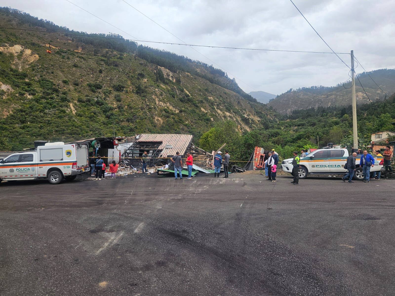 El vehículo al parecer se habría quedado sin frenos.