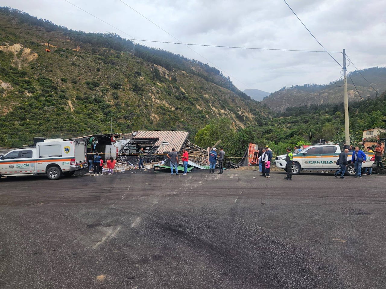 El vehículo al parecer se habría quedado sin frenos.