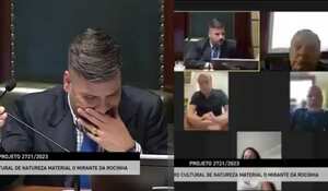 El incómodo momento se hizo viral en las redes sociales