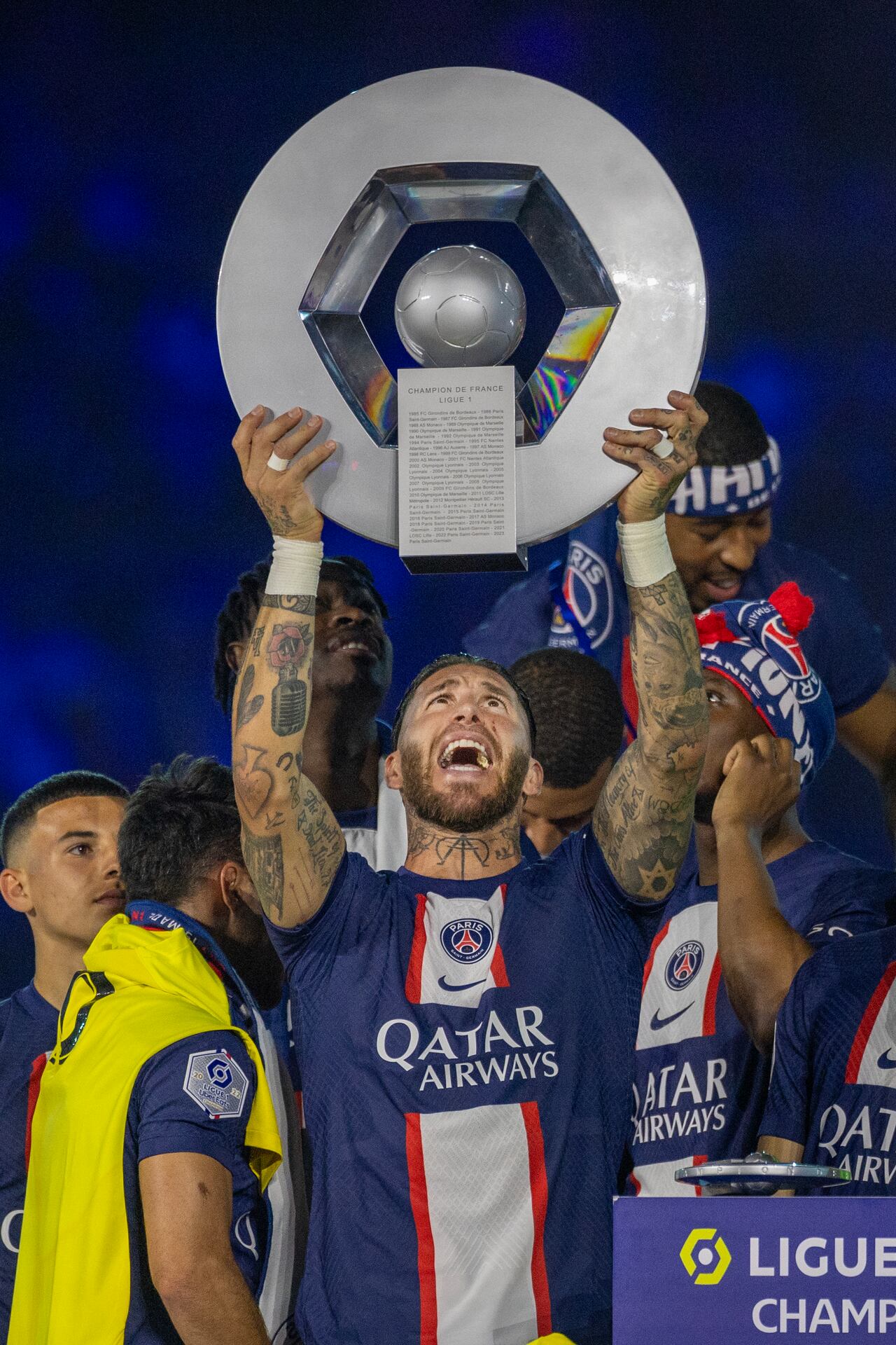 Sergio Ramos celebrando la Ligue 1 2022-2023 con el PSG