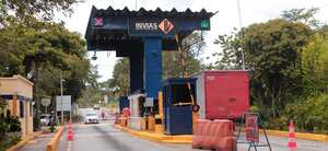 Denuncian demoras en el cobro de los peajes de Curití y Los Curos, en Santander.