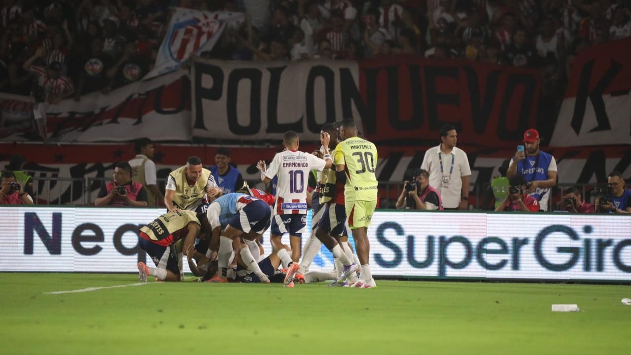 Junior celebra: 3-0 en la final de ida, en el primer tiempo, ante Deportes Tolima.