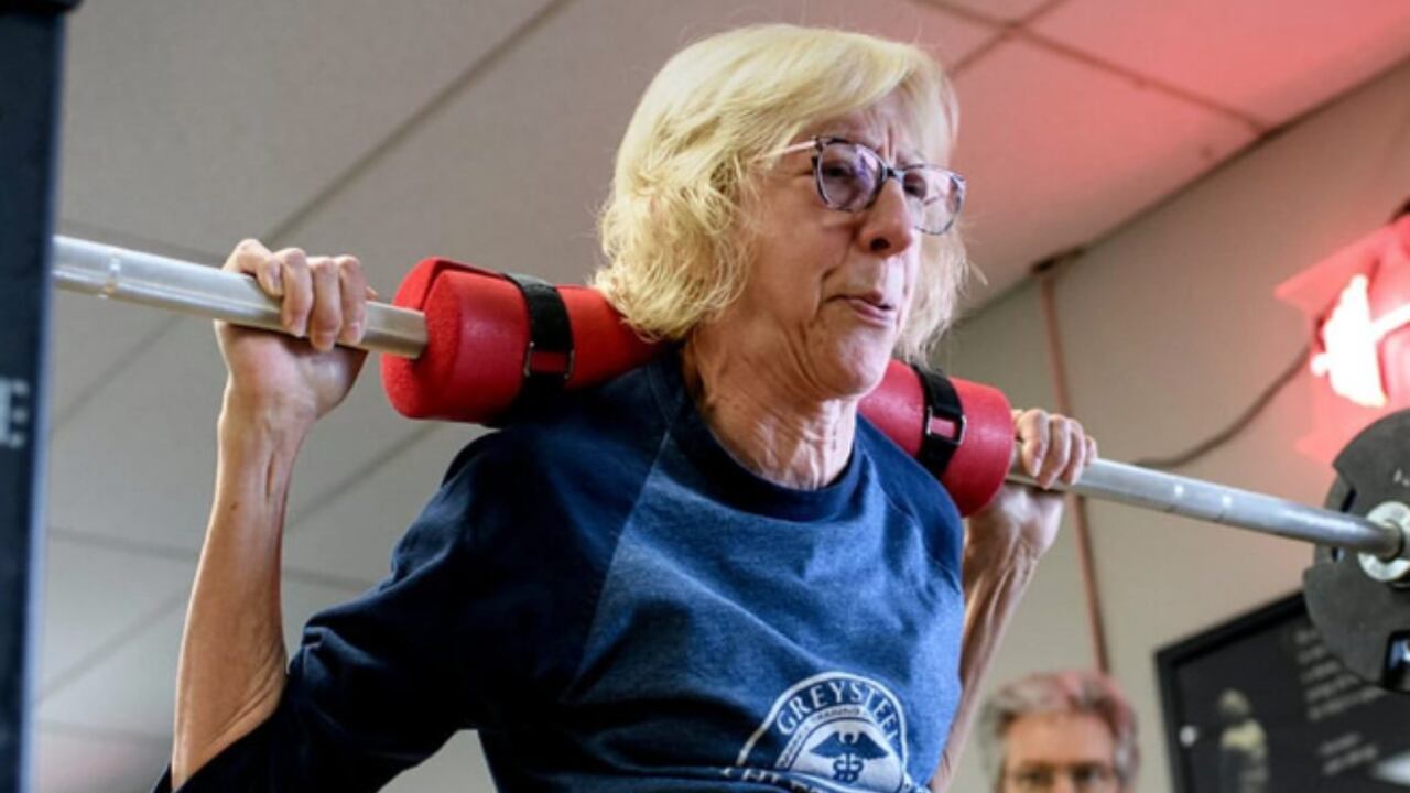 El gimnasio especializado en rutinas de fuerza para la tercera edad le has brindado mejoras en la calidad de vida