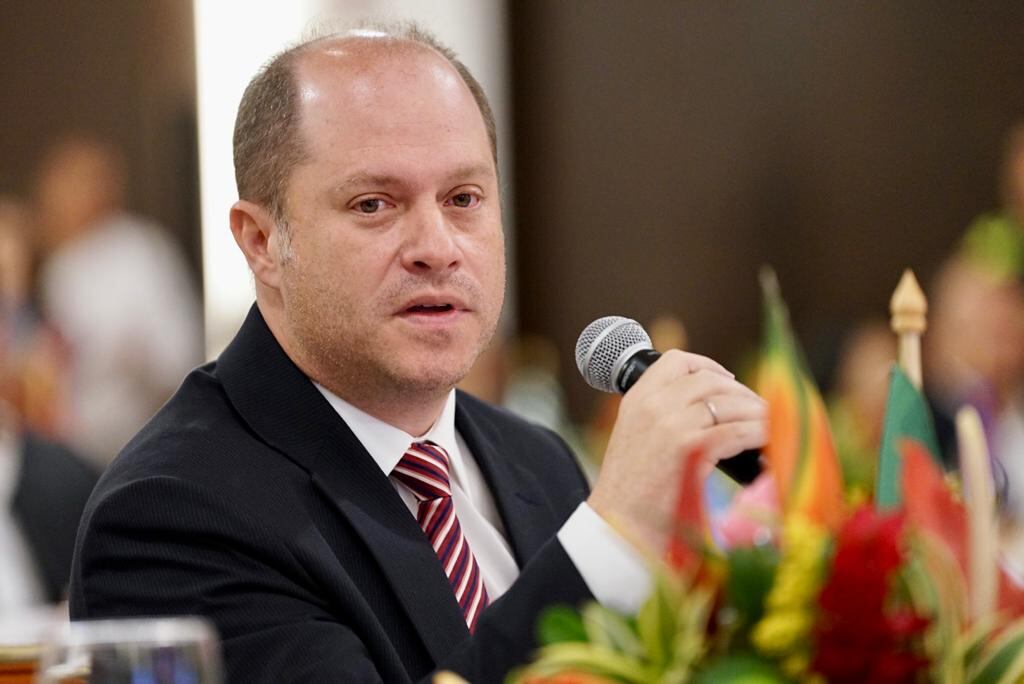 Héctor Olimpo Espinosa, gobernador de Sucre.