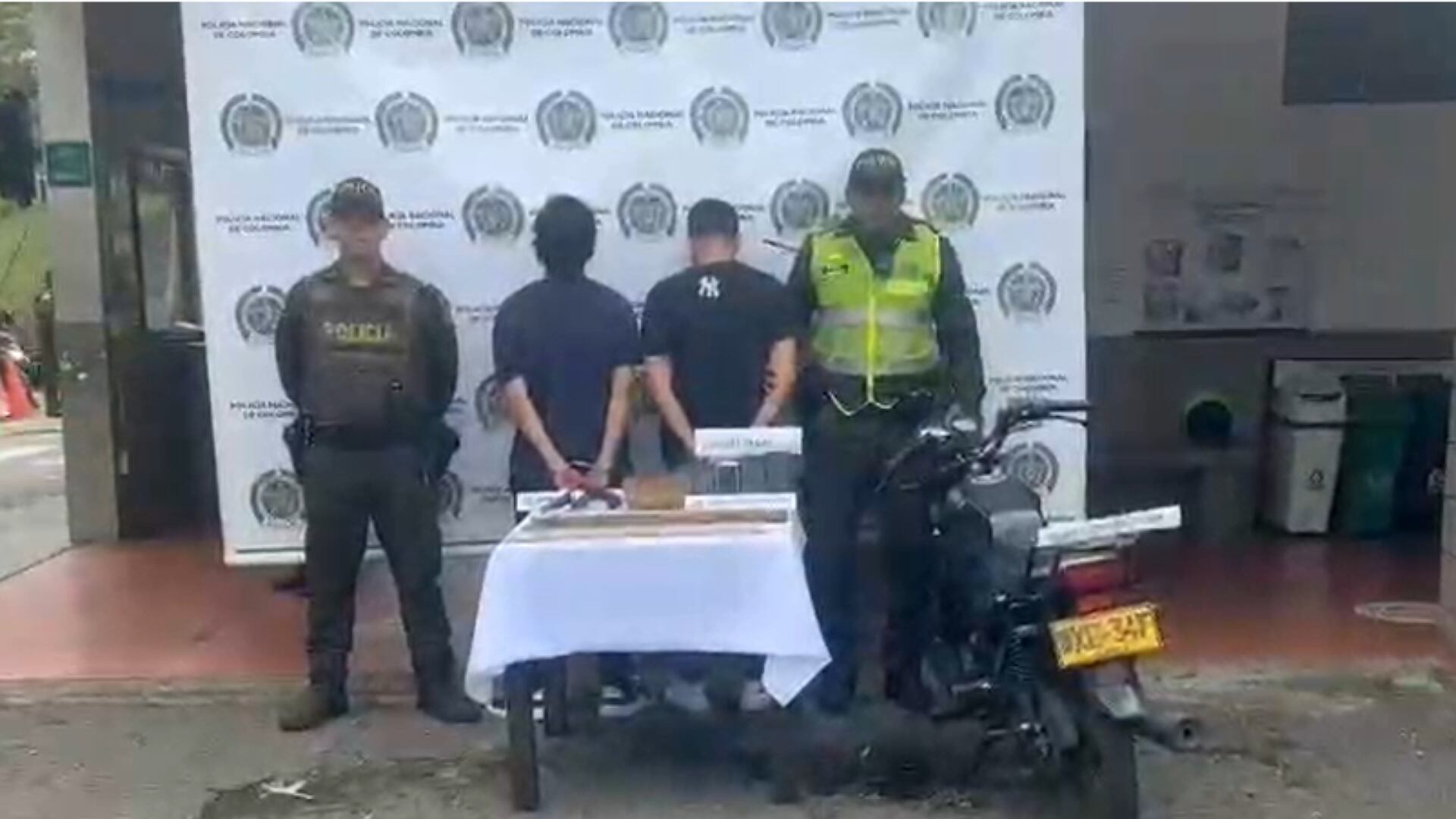 Capturados en medio de persecución de la Policía en Medellín.