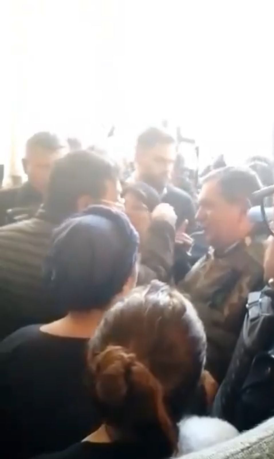 El encuentro hizo que muchos de los testigos recriminaran el actuar del general