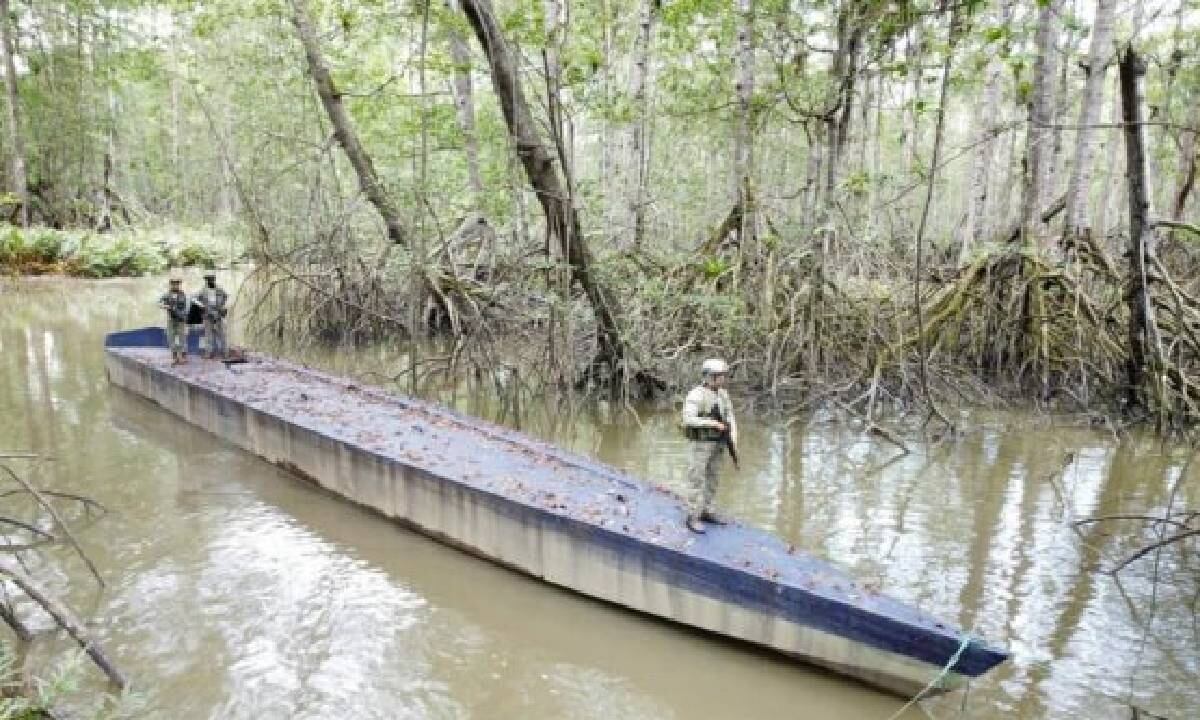 Sumergible destruido