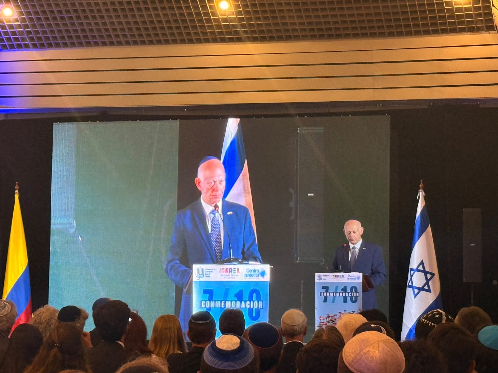 "Hoy nos sentimos cobijados por un gobierno que nos brinda todas las garantías y que hace frente al antisemitismo con determinación", afirmó Levy.