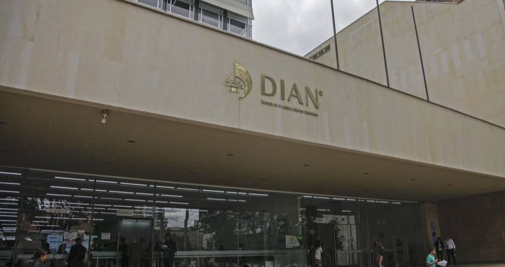 Según la Dian, la Ley 2586 de 2026 permitirá reforzar el control aduanero, combatir el contrabando y el lavado de activos, y proteger los derechos de los usuarios aduaneros.