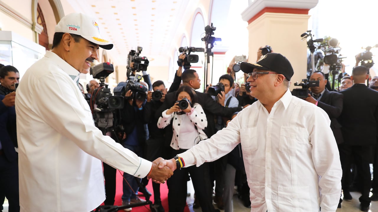 La congresista Arbeláez comparó al presidente Petro con Nicolás Maduro, líder del régimen de Venezuela.