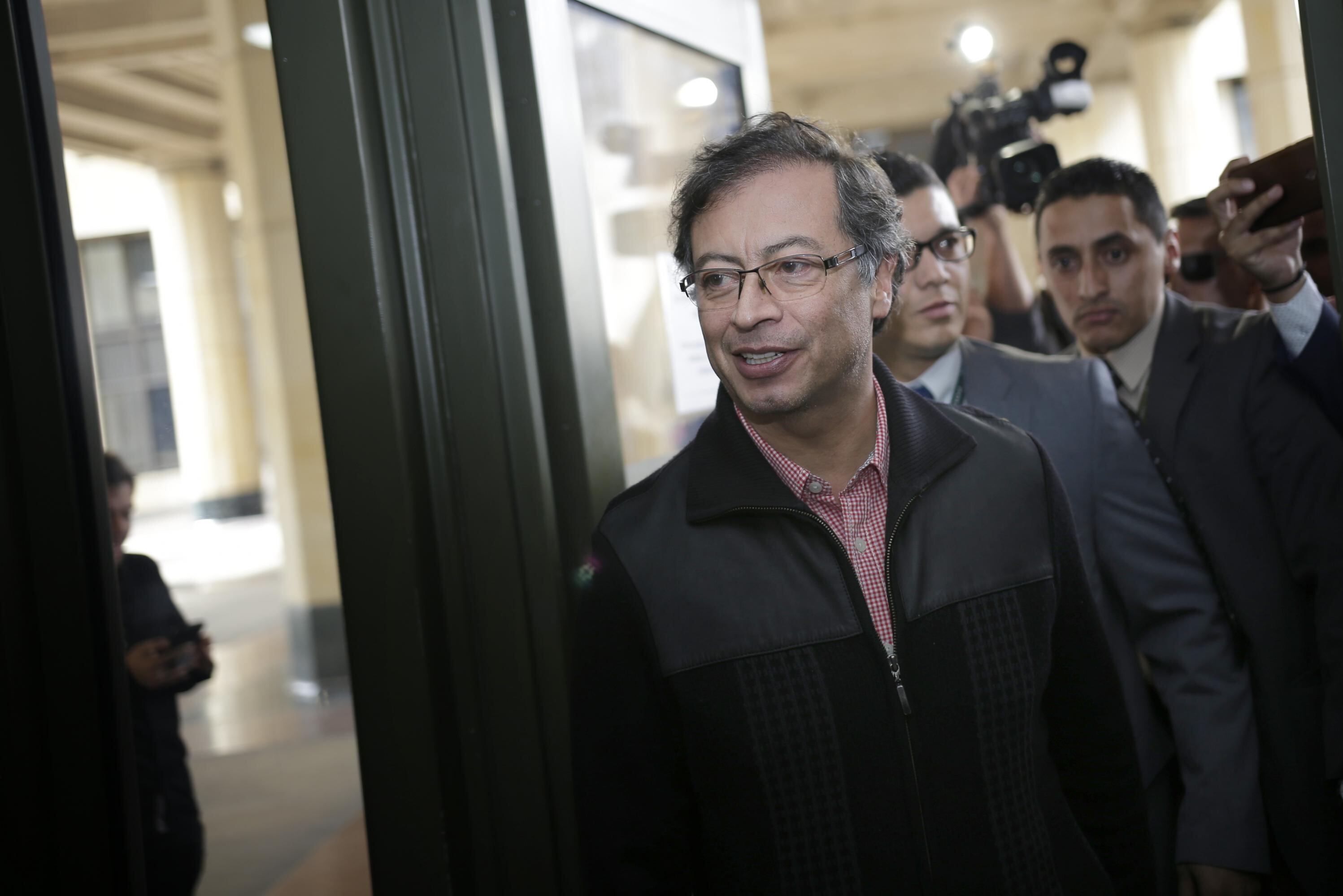 Gustavo Petro en su diligencia en la Corte Suprema