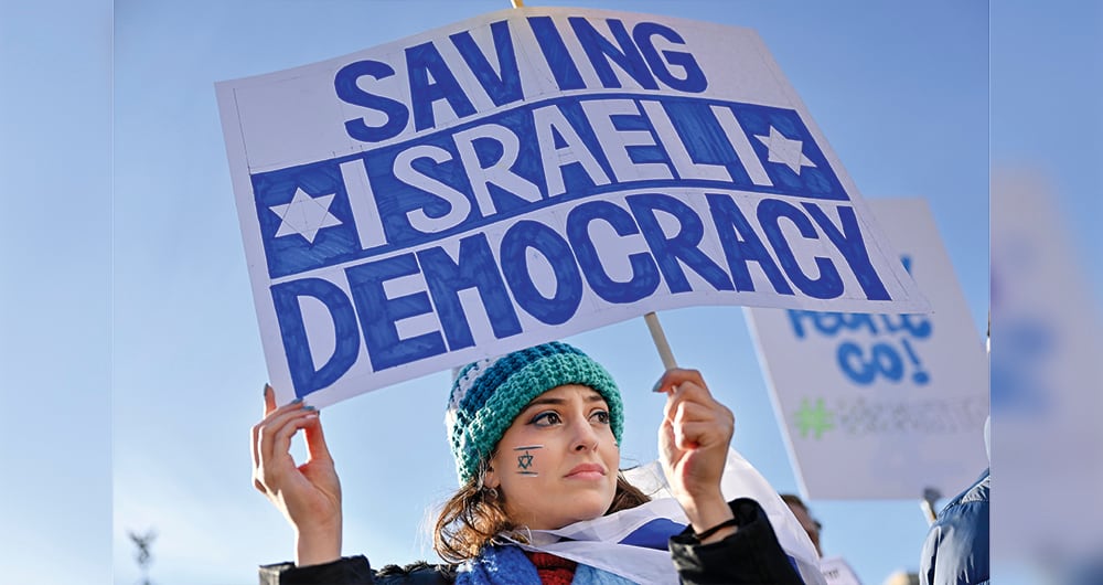 Un grupo de ultraortodoxos buscan insistir en una ley que llegue a dar cárcel a quienes compartan sus credos. 