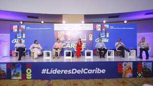 GRAN FORO LÍDERES DEL CARIBE
PANEL. ¿QUÉ VIENE PARA EL CARIBE COLOMBIANO?
● Didier Tavera, Director ejecutivo de la Federación Nacional de Departamentos
● Diala Wilches, Gobernadora de La Guajira
● Amylkar Acosta Medina, Director de la Región Administrativa y de Planificación del Caribe
● Juan Manuel Alvarado, Gerente de Ciudad de la Alcaldía de Barranquilla
● Raúl Lacouture, Secretario General de la Gobernación del Atlántico
● Eduardo Verano De La Rosa, ex Gobernador del Atlántico
Modera: Érika Fontalvo, Directora de El Heraldo