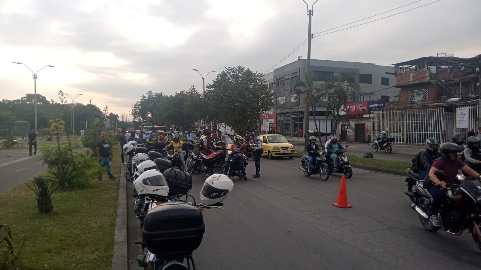 El incremento de trancones en Cali ha logrado que los habitantes pierdan mucho tiempo.