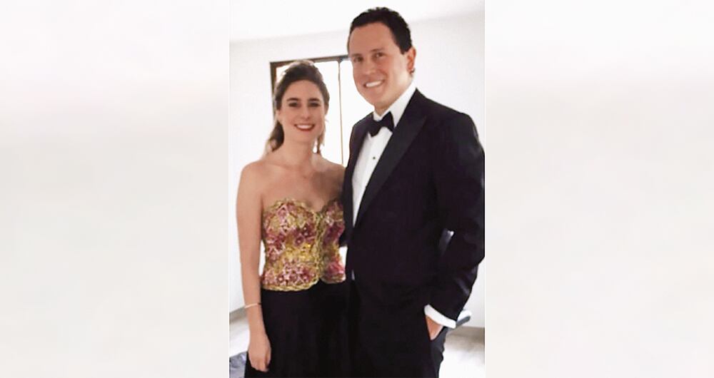  “Me ha puesto múltiples demandas, inclusive de alimentos y otra para desalojarnos de la casa en la que vivimos”, asegura Andrea Posada.  