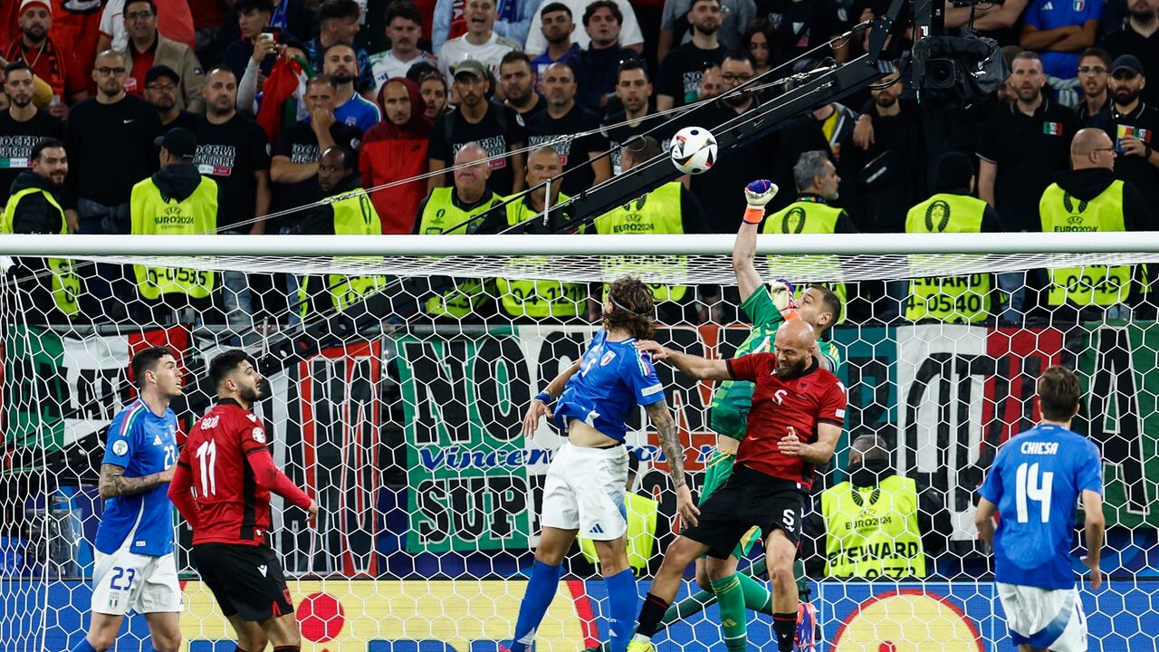 Italia ganó el partido.