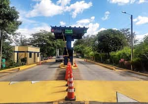 En el peaje de Oiba, Santander, los trabajos continuarán hasta el mes de noviembre.