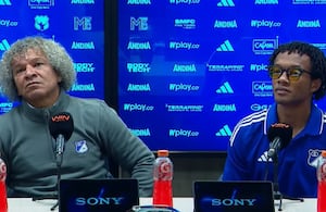 Alberto Gamero, entrenador y Juan Guillermo Cuadrado, jugador de Millonarios en rueda de prensa