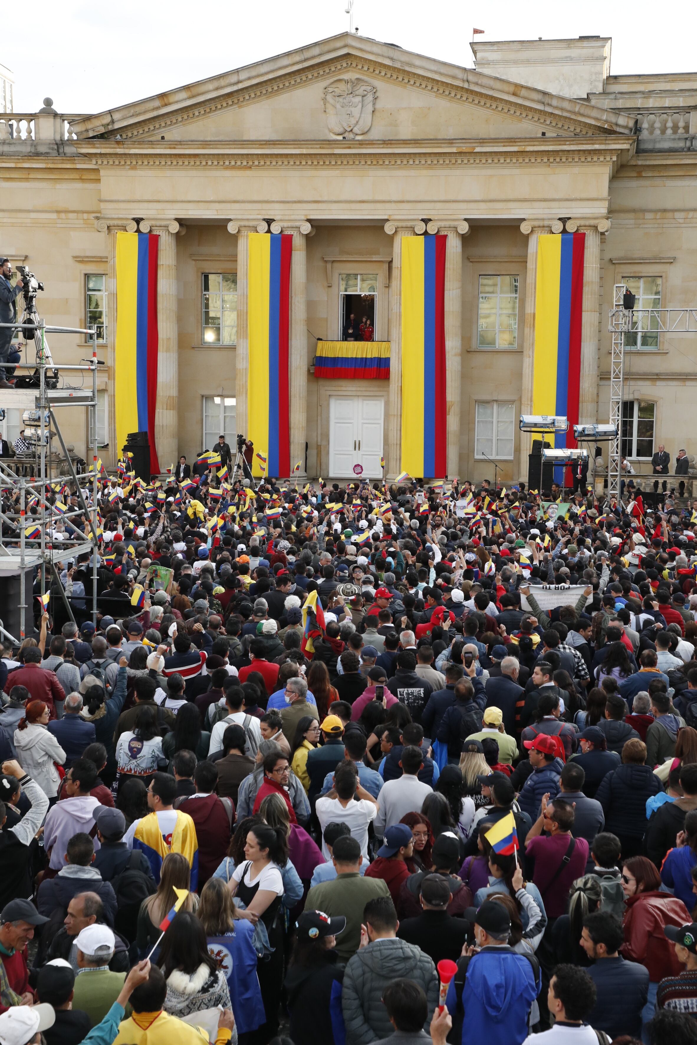 Presidente Gustavo Petro en el balcón de la Casa de Nariño, discurso.