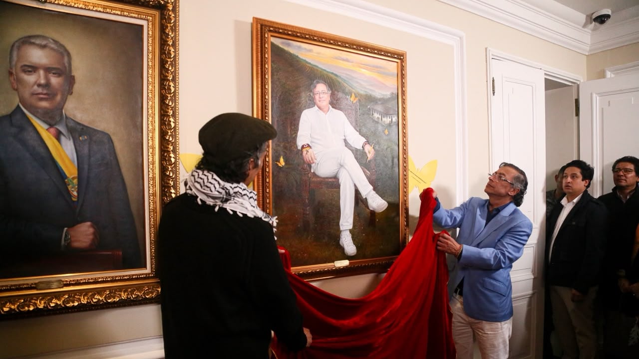 Develación del retrato de Gustavo Petro en la Casa de Nariño.