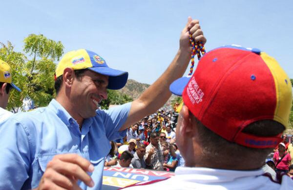 El candidato opositor a la presidencia de Venezuela, Henrique Capriles Radonski en un acto electoral en Cumaná Venezuela.