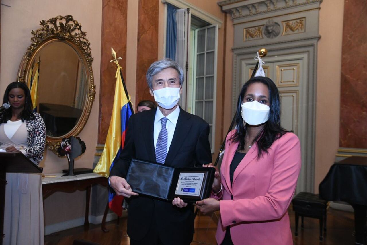 El embajador de Japón, Keiichiro Morishita; y la ministra de Cultura, Angélica Mayolo.