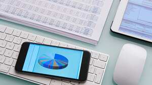 Teléfono inteligente y tableta con datos financieros