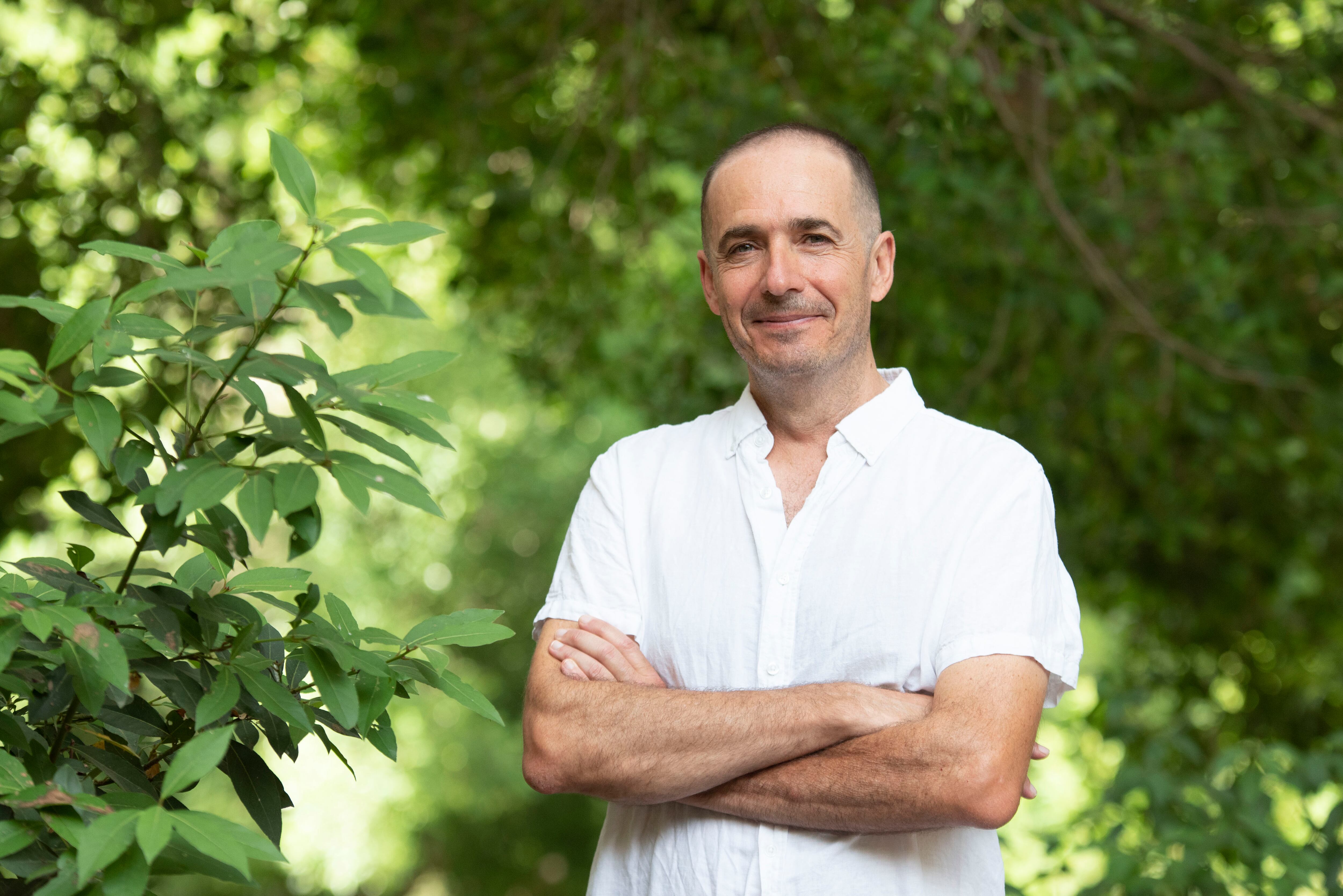 Paco Calvo presenta en FILBo 2024 su exitoso y cautivante libro 'Planta Sapiens'.