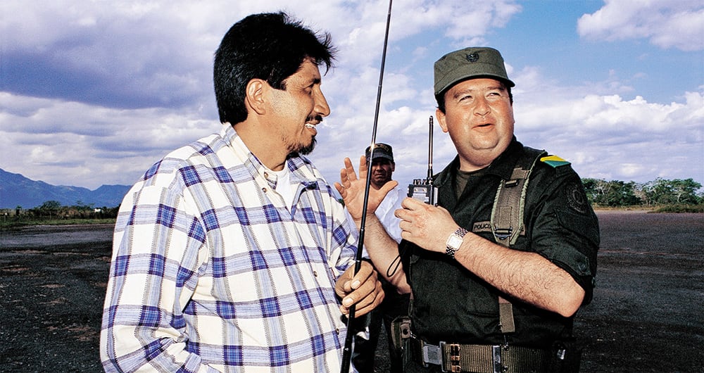 Asimismo durante la instalación de los diálogos, el jefe de seguridad de Pastrana estuvo atento en todo momento. 