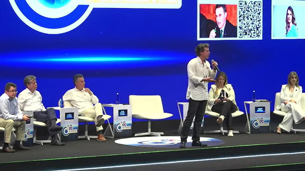 Ricardo Ospina, Bruce Mac Master, Aníbal Gaviria, Juan Manuel Galán, Paloma Valencia y Vicky Dávila en el foro de precandidatos a la Presidencia de la Andi.