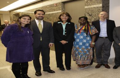 Ximena Botero, Frank Pearl, Marta Lucía Ramírez, Yolanda Perea, Alejandro Santos, Alan Jara y Fabrizio Hochschild.