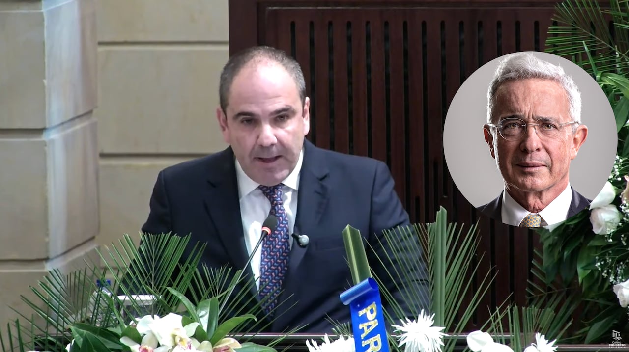 Cámara Ardiente Honorable Senador Miguel Uribe Turbay Q.E.P.D.