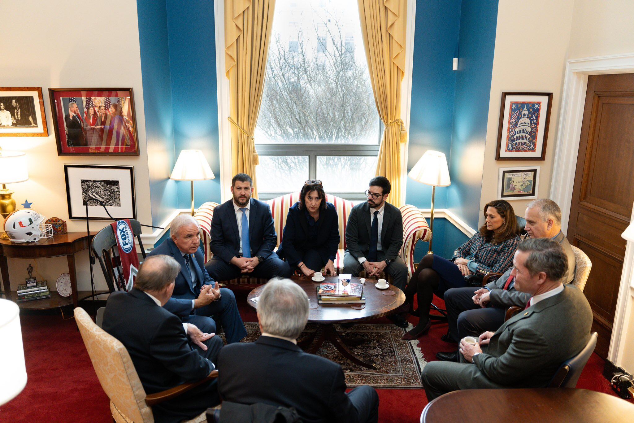 Carlos A. Giménez mostró su total respaldo a González, destacando que Venezuela tiene muchos aliados en el Congreso de EE. UU.