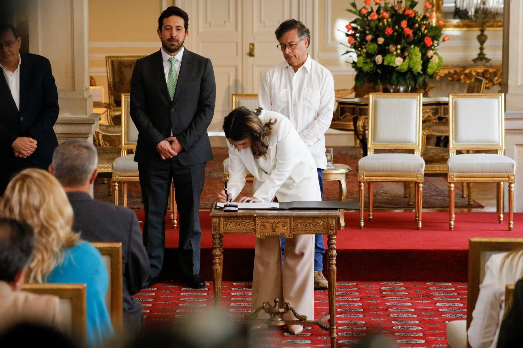 Laura Sarabia se posesionó como nueva Canciller.