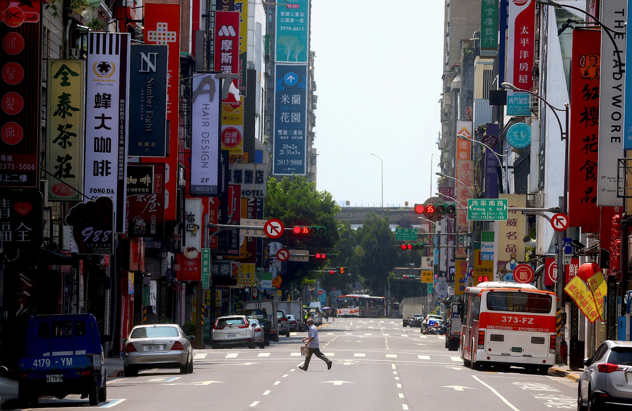 En imágenes : Taiwán realiza simulacro de ataque aéreo en medio de tensión con China